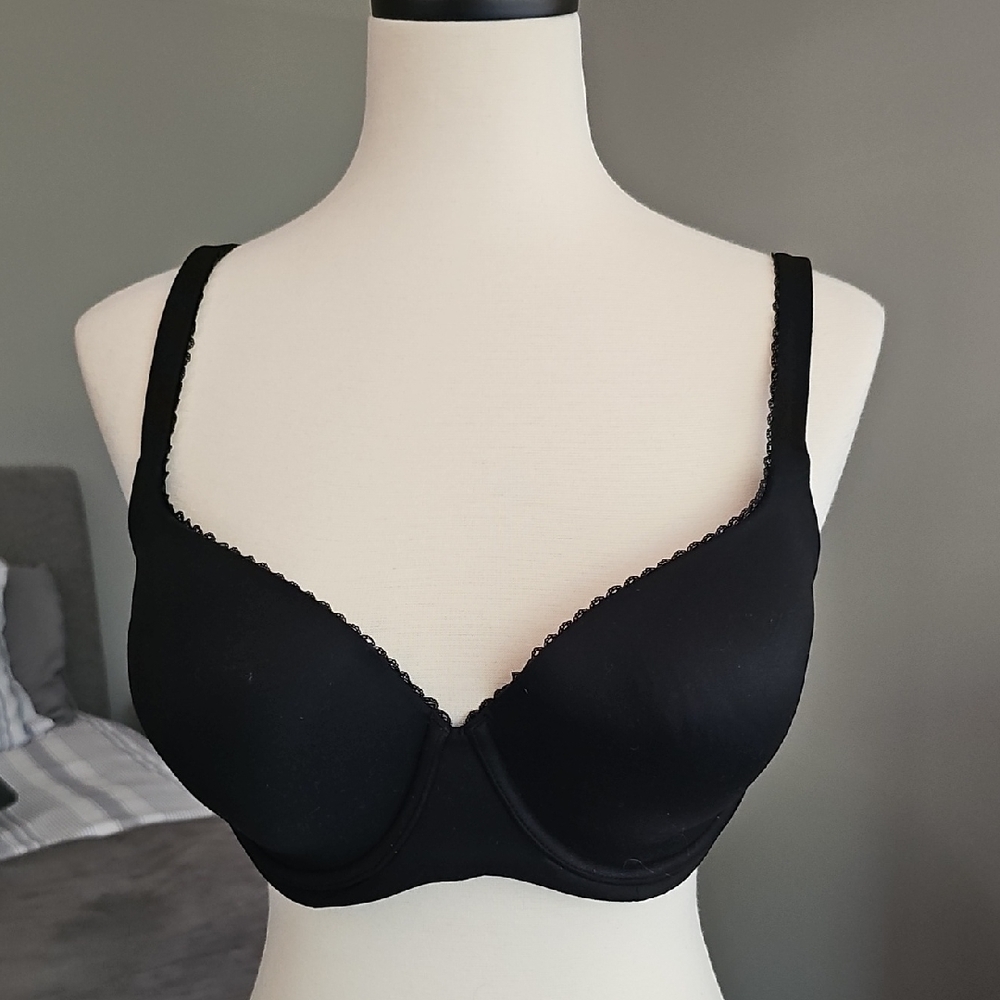 💥NWT! Victoria's Secret Black Full-Coverage Bra with Sweetheart Neckline